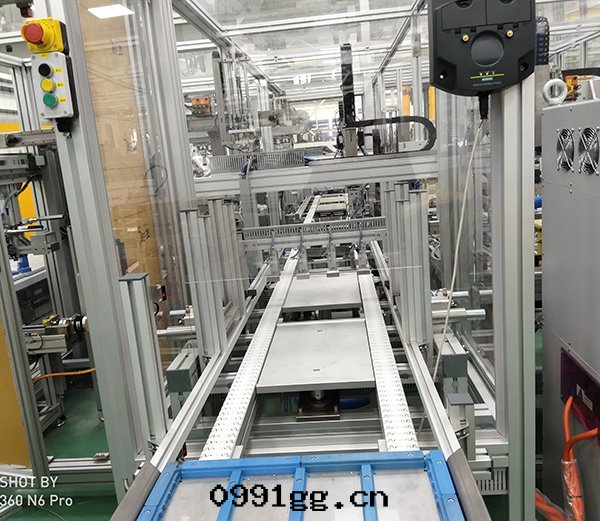 黃南(nán)63托盤線(xiàn)