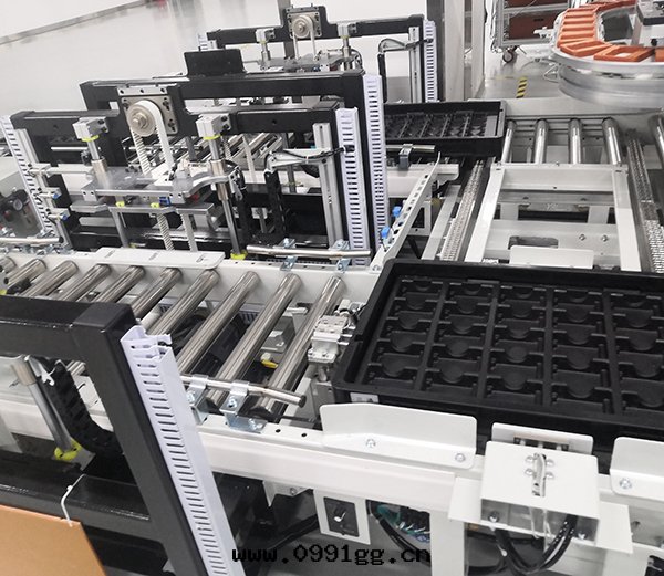 1629017704199194.jpg 碼垛線(xiàn).jpg